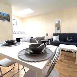 Lt Ground Floor 1 Apartment Luton (Bedfordshire)